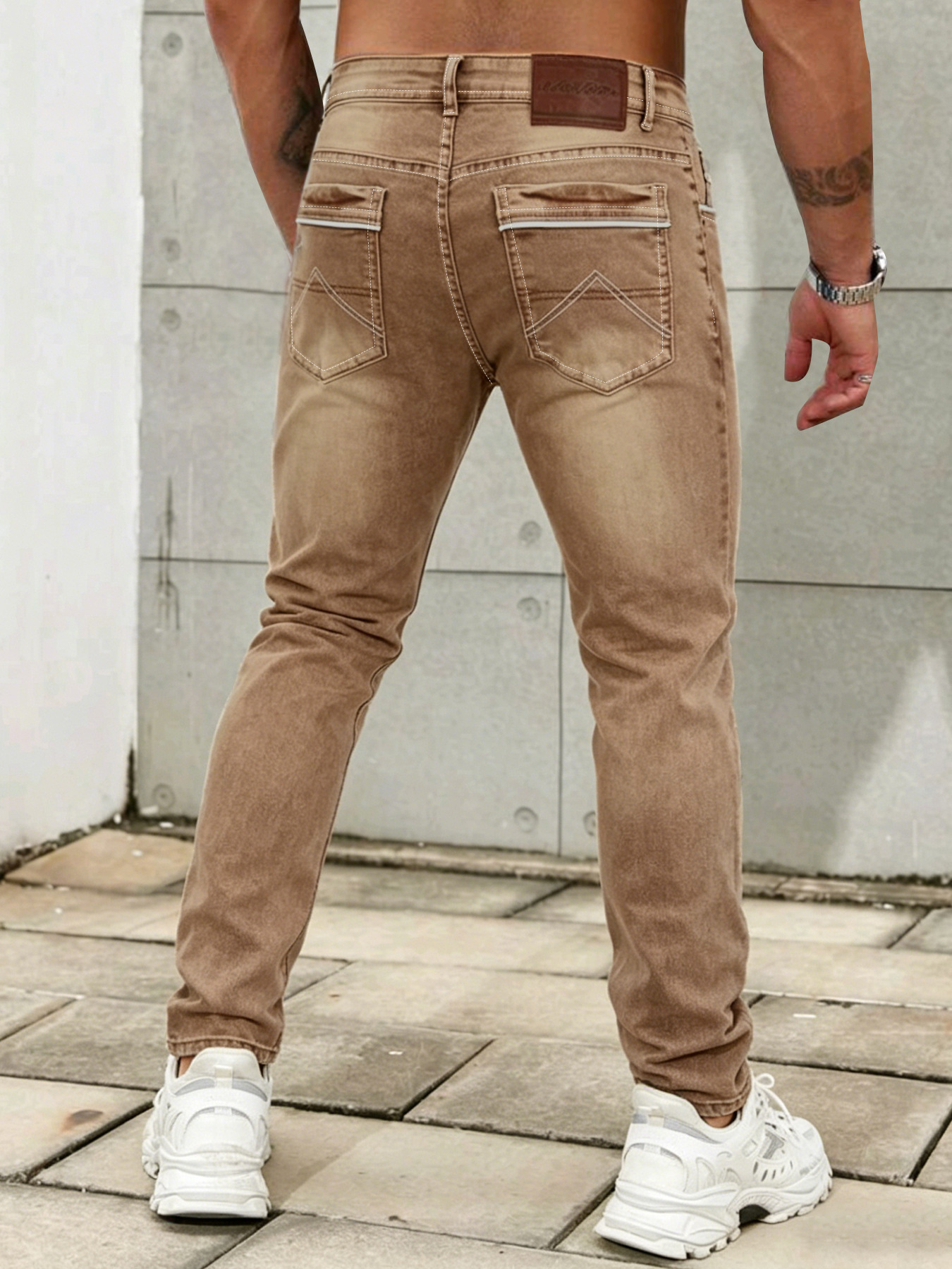 Hot-selling Men's Slim Fit Straight Leg Jeans in Dark Brown with Personalized Leather Patch Design