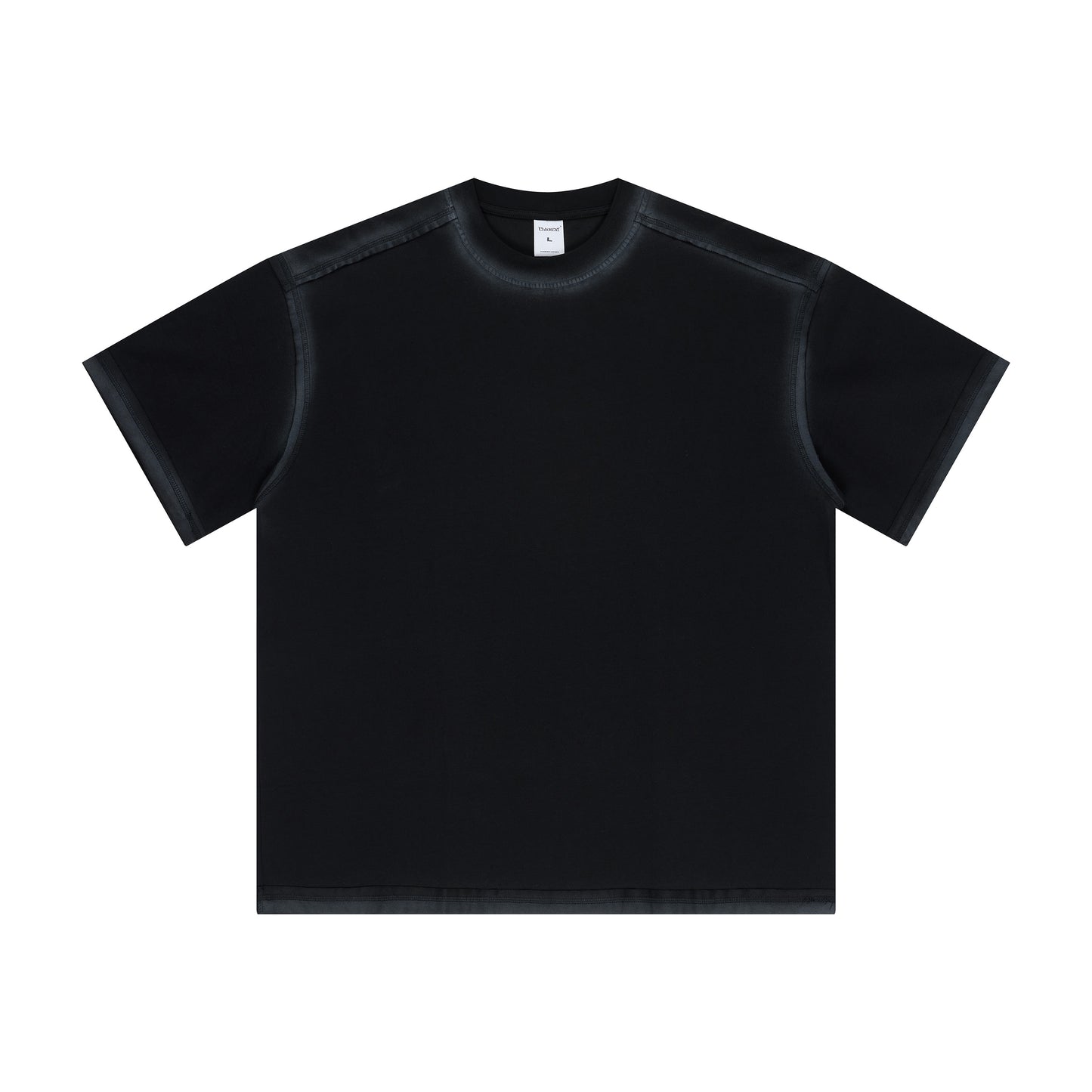 Men's T-shirt solid color spray painted and washed with water to make old T-shirt