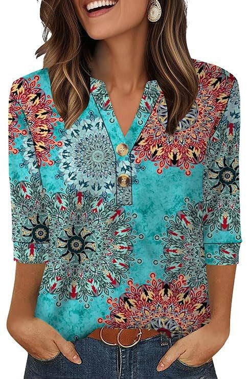 2026 Western-Style Women's Plus-Size Knitted T-Shirt — Loose Fit, V-Neck, Button Details, 3/4 Sleeves