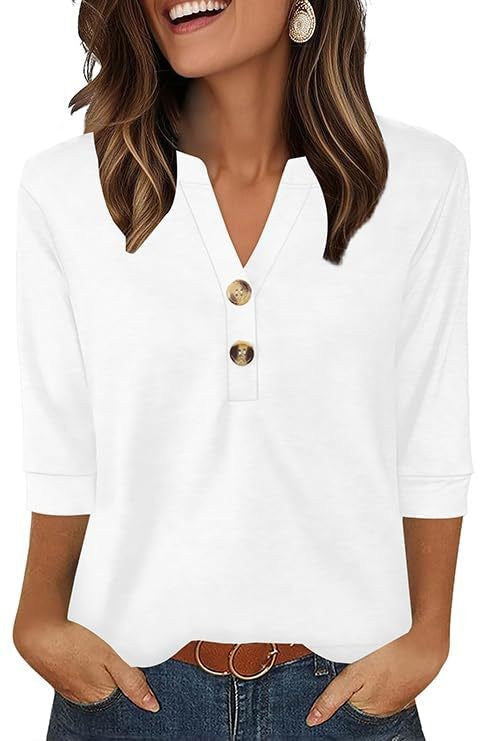 26 Western-Style Women's Plus-Size Knitted T-Shirt — Loose Fit, V-Neck, Button Details, 3/4 Sleeves