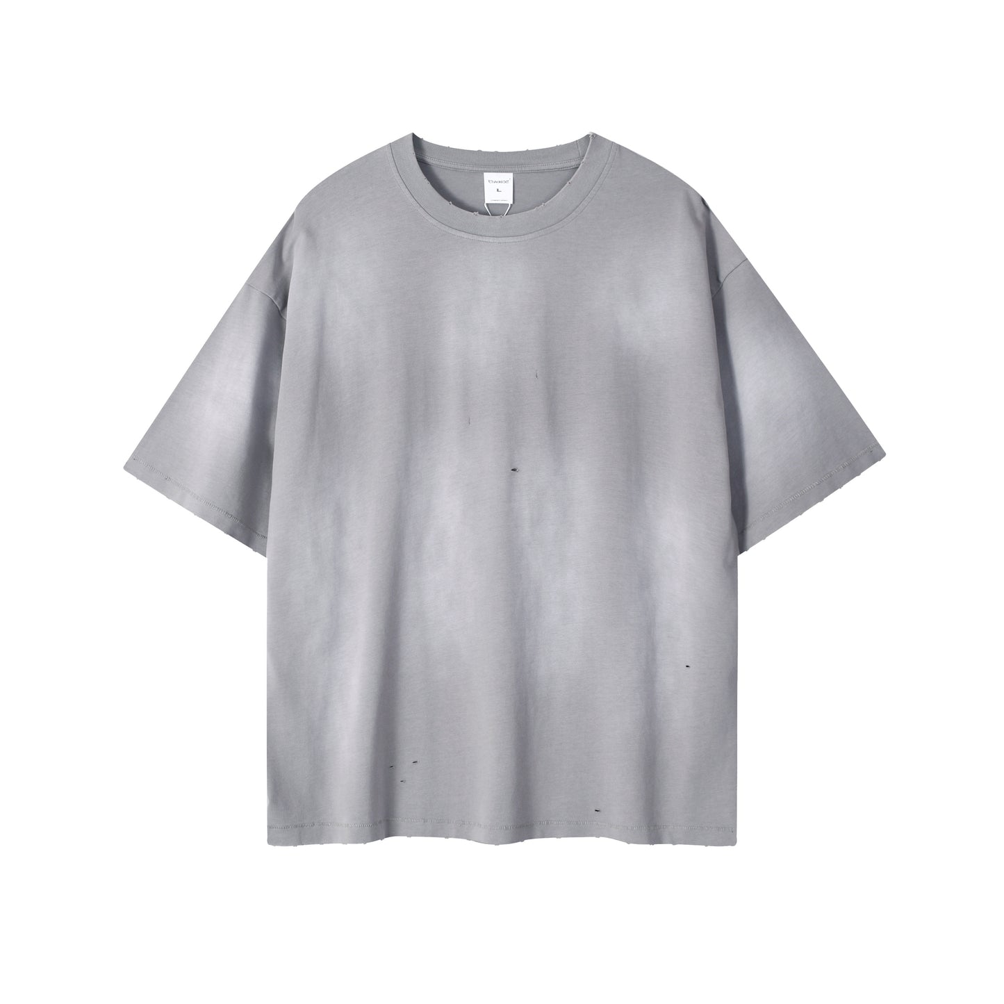 The men's shirt is made of double-layered fabric with good breathability. It has a retro and nostalgic street style.