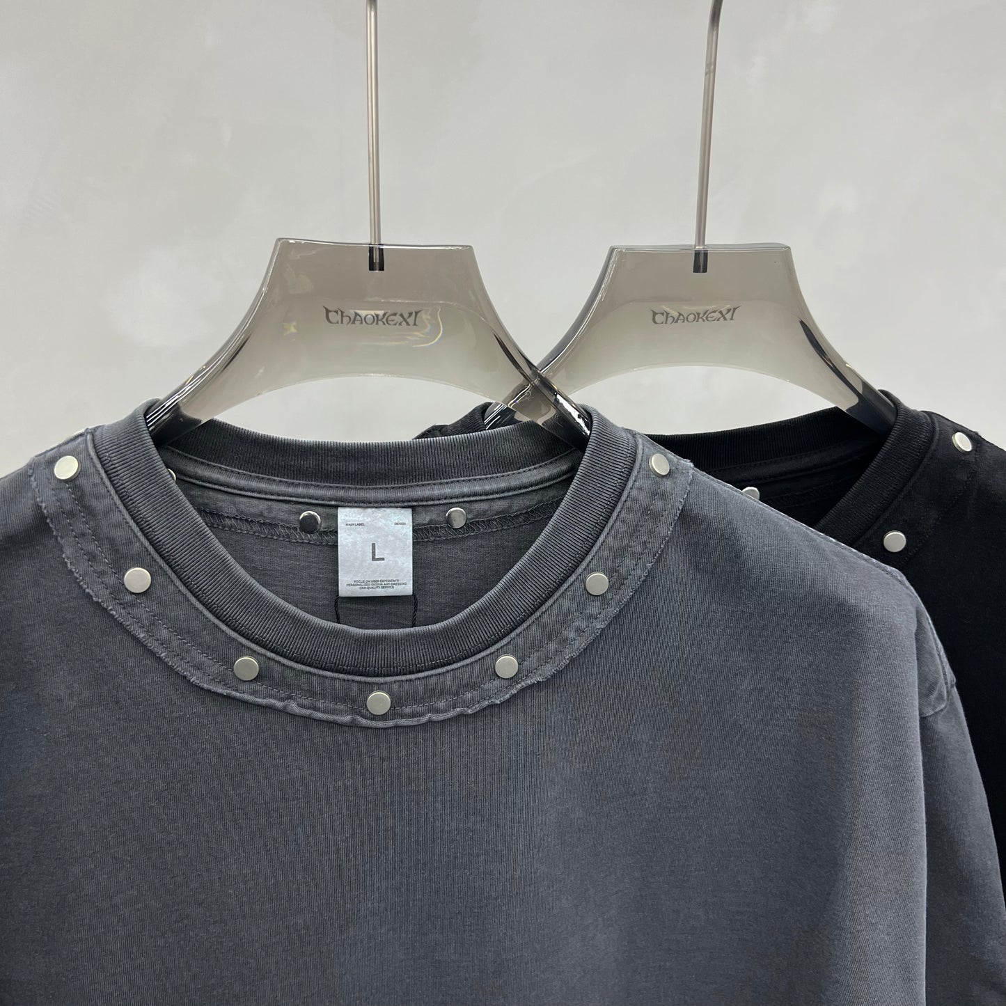 Men's Retro Washed Crew Neck Studded T-Shirt