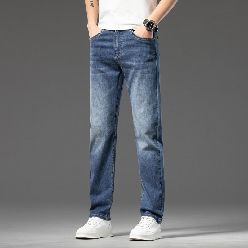 Trendy cotton casual straight leg jeans for men, 2026 new summer style, fashionable and versatile, loose fit, light color.