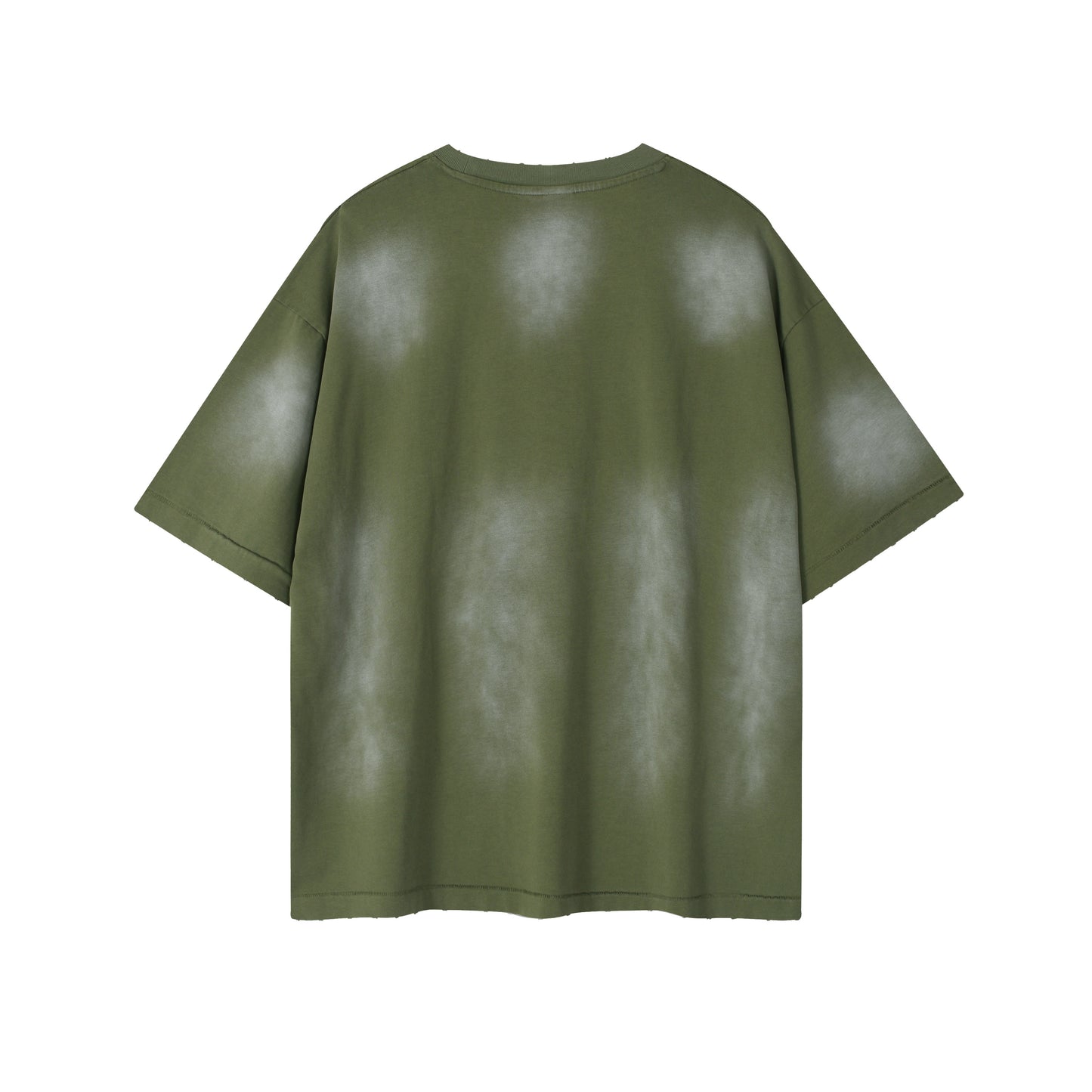 The men's shirt is made of double-layered fabric with good breathability. It has a retro and nostalgic street style.