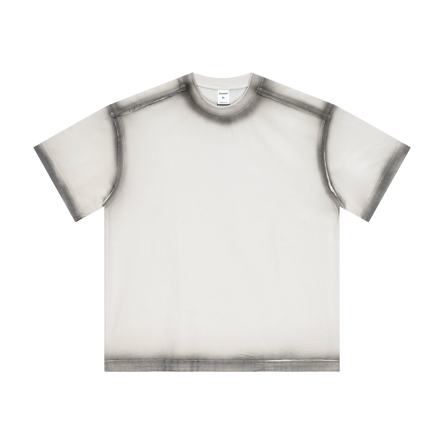 Men's T-shirt solid color spray painted and washed with water to make old T-shirt